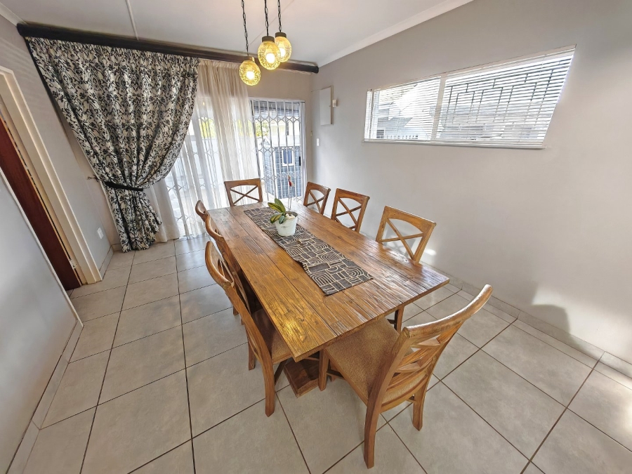 5 Bedroom Property for Sale in Heuwelsig Free State
